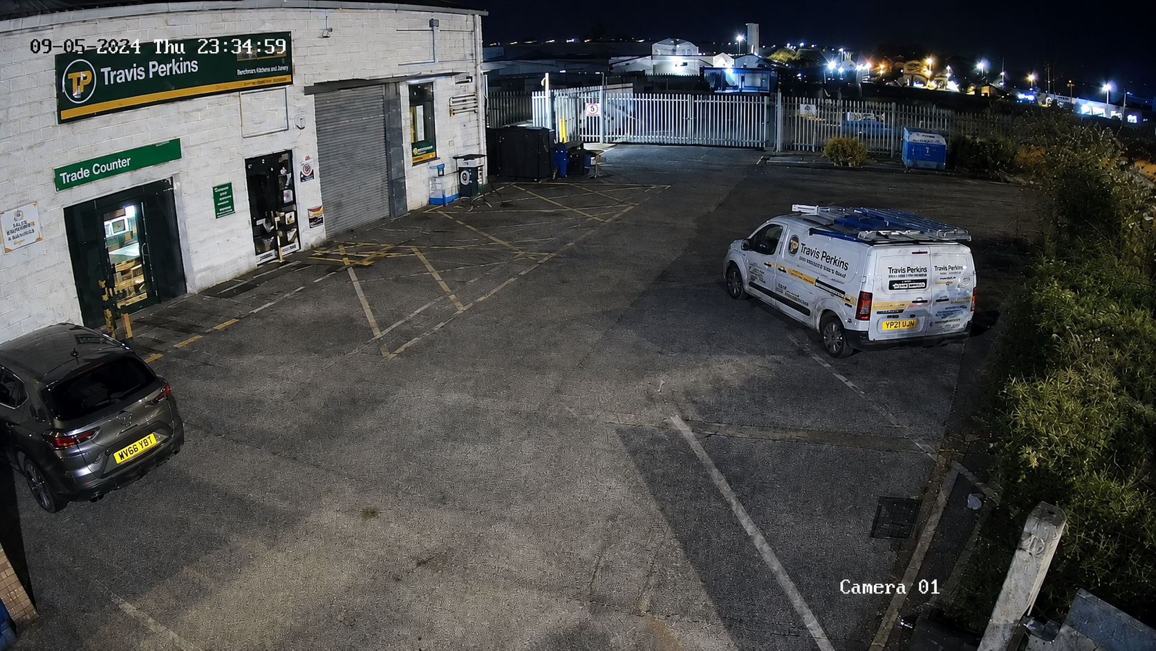 Uniview OwlView low light colour CCTV view